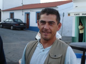 Chegada do Charrua... nota-se assim tanto que a noite foi alegre?!